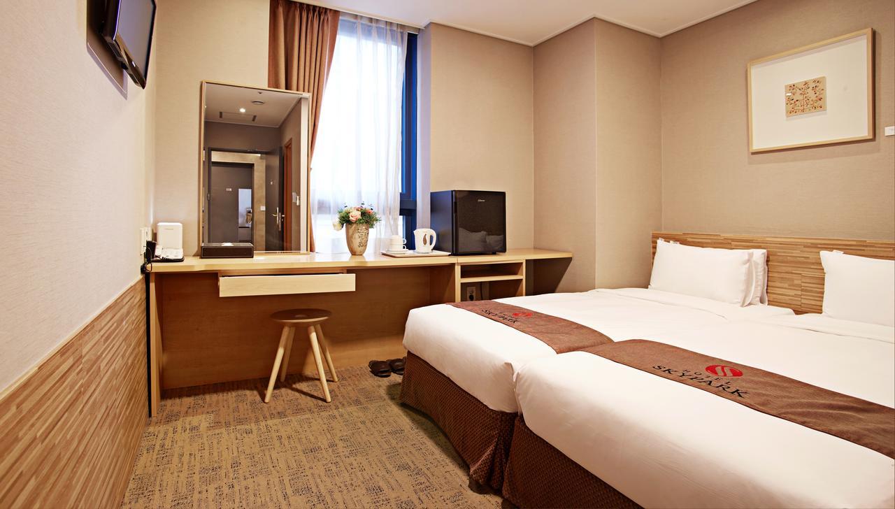 Hotel Skypark Myeongdong 2 Seoul Ngoại thất bức ảnh